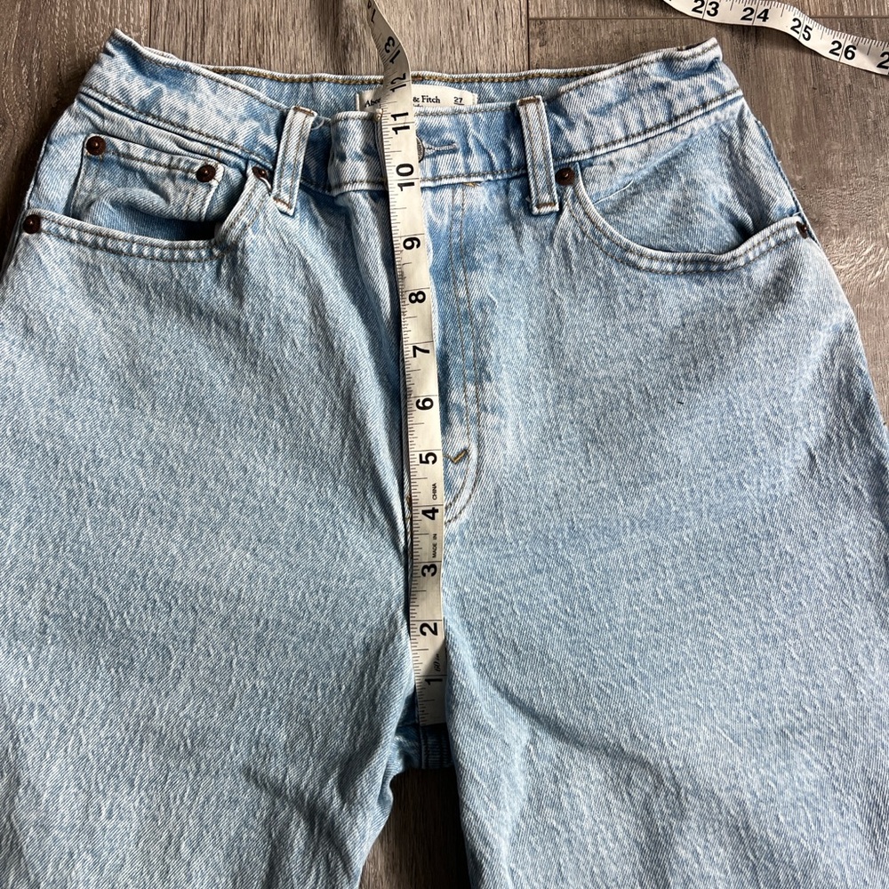 Abercrombie & Fitch The 90s Straight Ultra High Rise Curve Love Size 27/4s - Picture 11 of 15
